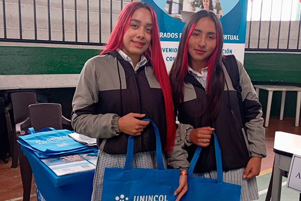 UNINCOL participa en la Feria de Servicios Juveniles y Universitaria